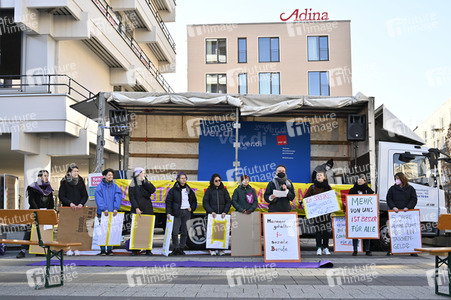 Kita Warnstreik am Weltfrauentag in Nürnberg