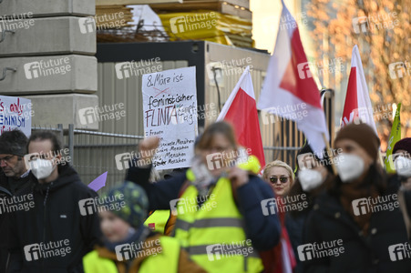 Kita Warnstreik am Weltfrauentag in Nürnberg