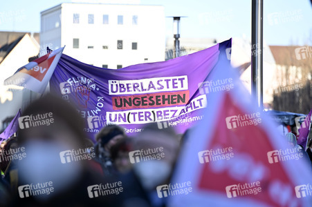 Kita Warnstreik am Weltfrauentag in Nürnberg
