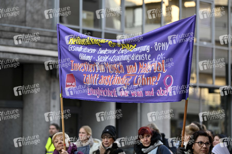 Kita Warnstreik am Weltfrauentag in Nürnberg