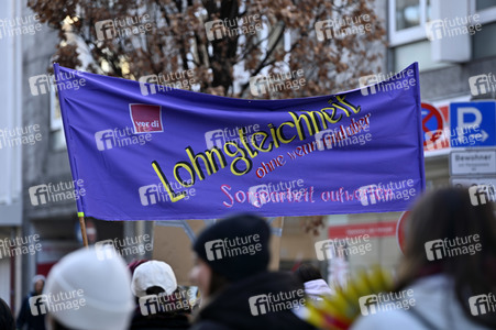 Kita Warnstreik am Weltfrauentag in Nürnberg