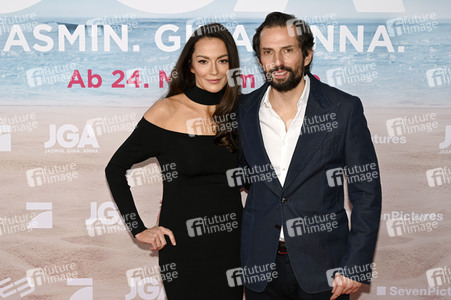 Filmpremiere 'JGA: Jasmin. Gina. Anna.' in München