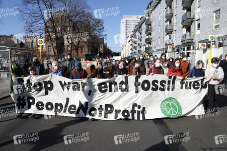 Demonstration gegen den Krieg in der Ukraine und für Klimagerechtigkeit in Berlin