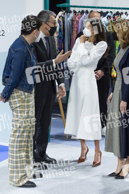 Königin Letizia besucht die 75. Mercedes-Benz Fashion Week Madrid