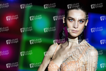 Andres Sarda Fashion Show auf der 75. Mercedes-Benz Fashion Week Madrid