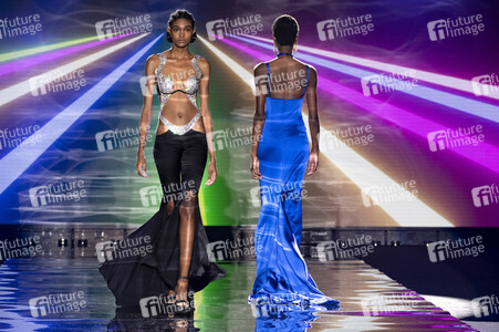 Andres Sarda Fashion Show auf der 75. Mercedes-Benz Fashion Week Madrid