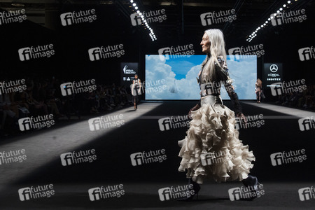 Claro Couture Fashion Show auf der 75. Mercedes-Benz Fashion Week Madrid