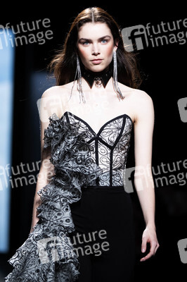 Claro Couture Fashion Show auf der 75. Mercedes-Benz Fashion Week Madrid