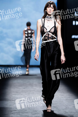 Claro Couture Fashion Show auf der 75. Mercedes-Benz Fashion Week Madrid