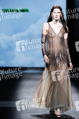 Claro Couture Fashion Show auf der 75. Mercedes-Benz Fashion Week Madrid