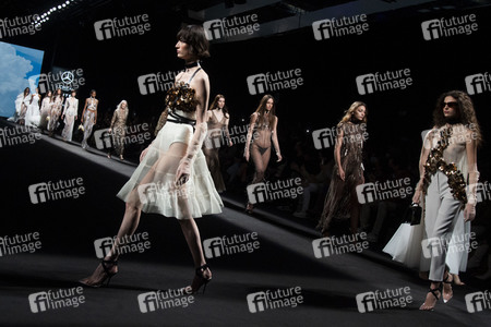 Claro Couture Fashion Show auf der 75. Mercedes-Benz Fashion Week Madrid