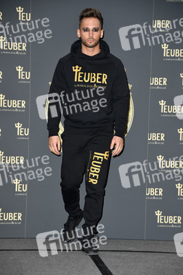 Präsentation der neuen Mode-Kollektion 'Teuber by Harald Glööckler' in Berlin