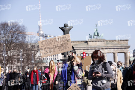 Großdemonstration gegen den Krieg in der Ukraine in Berlin
