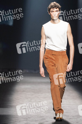 Otrura Fashion Show auf der 75. Mercedes-Benz Fashion Week Madrid