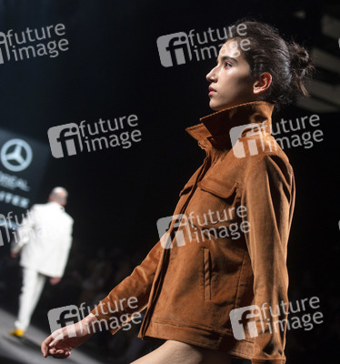 Otrura Fashion Show auf der 75. Mercedes-Benz Fashion Week Madrid