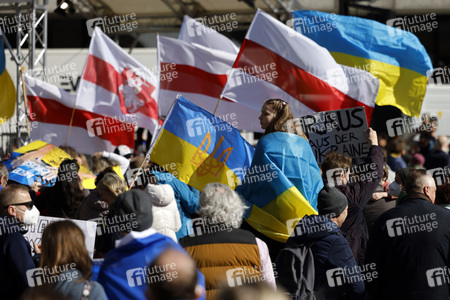 Demo gegen den Krieg in der Ukraine in Köln