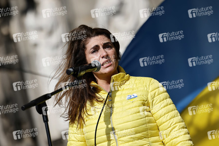 Demo gegen den Krieg in der Ukraine in Köln