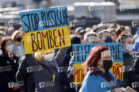 Demo gegen den Krieg in der Ukraine in Köln