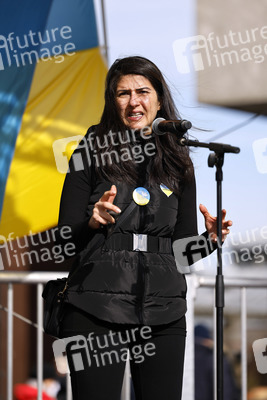 Demo gegen den Krieg in der Ukraine in Köln