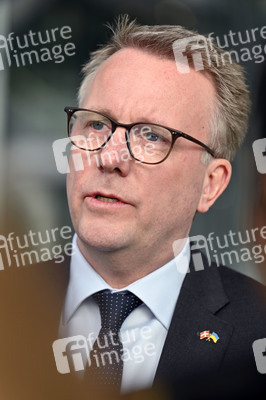 Pressestatement von Morten Bodskov im NATO Hauptquartier in Brüssel