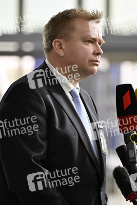 Pressestatement von Antti Kaikkonen im NATO Hauptquartier in Brüssel