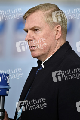 Pressestatement von Kalle Laanet im NATO Hauptquartier in Brüssel