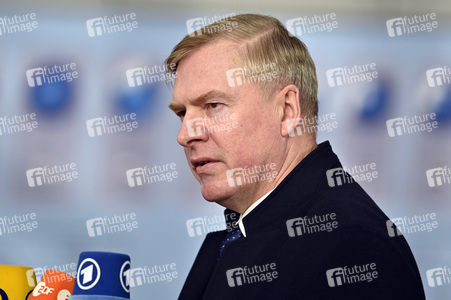 Pressestatement von Kalle Laanet im NATO Hauptquartier in Brüssel