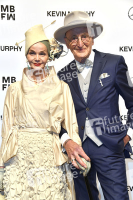 Esther Perbandt Fashion Show auf der Berlin Fashion Week Autumn/Winter 2022
