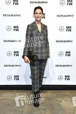 Esther Perbandt Fashion Show auf der Berlin Fashion Week Autumn/Winter 2022