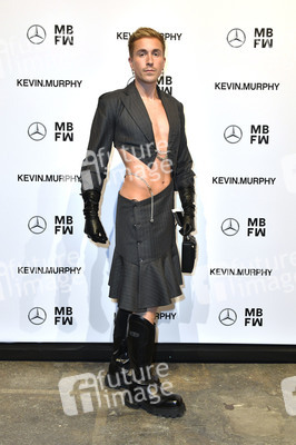 Esther Perbandt Fashion Show auf der Berlin Fashion Week Autumn/Winter 2022