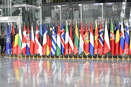 Außerordentliches Treffen der NATO-Verteidigungsminister in Brüssel