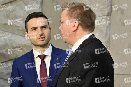 Außerordentliches Treffen der NATO-Verteidigungsminister in Brüssel