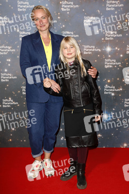 Filmpremiere 'Armstrong - Die abenteuerliche Reise einer Maus zum Mond' in Berlin