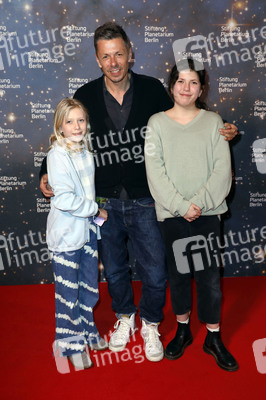 Filmpremiere 'Armstrong - Die abenteuerliche Reise einer Maus zum Mond' in Berlin