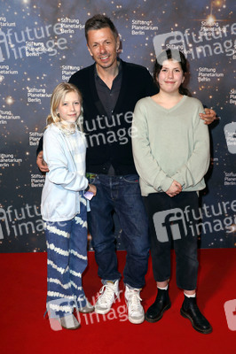 Filmpremiere 'Armstrong - Die abenteuerliche Reise einer Maus zum Mond' in Berlin