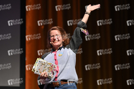 Margit Auer auf der lit.Kid. 2022 in Köln