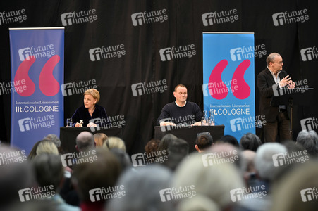 Mariele Millowitsch und Devid Striesow auf der lit.Cologne 2022 in Köln
