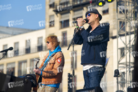 Kundgebung und Friedenskonzert 'Sound of Peace' in Berlin