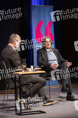 Hans-Wilhelm Müller-Wohlfahrt auf der lit.Cologne 2022 in Köln