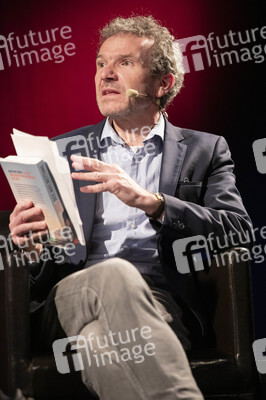 Tobias Schlegl auf der lit.Cologne 2022 in Köln