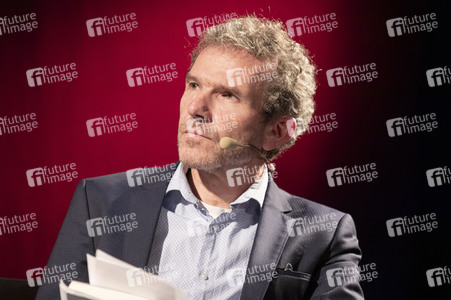 Tobias Schlegl auf der lit.Cologne 2022 in Köln