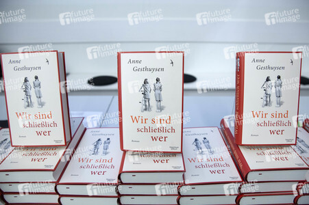 Anne Gesthuysen auf der lit.Cologne 2022 in Köln