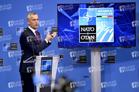 Pressekonferenz mit Jens Stoltenberg im NATO Hauptquartier in Brüssel
