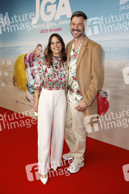 Filmpremiere 'JGA: Jasmin. Gina. Anna.' in Berlin
