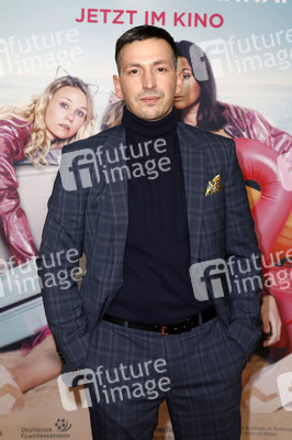 Filmpremiere 'JGA: Jasmin. Gina. Anna.' in Berlin