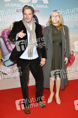 Filmpremiere 'JGA: Jasmin. Gina. Anna.' in Berlin