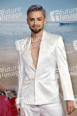 Filmpremiere 'JGA: Jasmin. Gina. Anna.' in Berlin