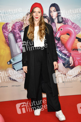Filmpremiere 'JGA: Jasmin. Gina. Anna.' in Berlin