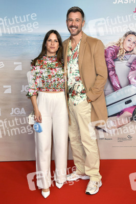 Filmpremiere 'JGA: Jasmin. Gina. Anna.' in Berlin