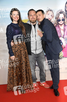 Filmpremiere 'JGA: Jasmin. Gina. Anna.' in Berlin